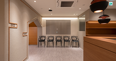 平日19時30分まで診療・土曜日もやってます